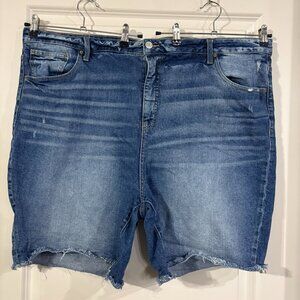 Terra & Sky Medium Wash Denim Shorts Women’s Plus Size 26W